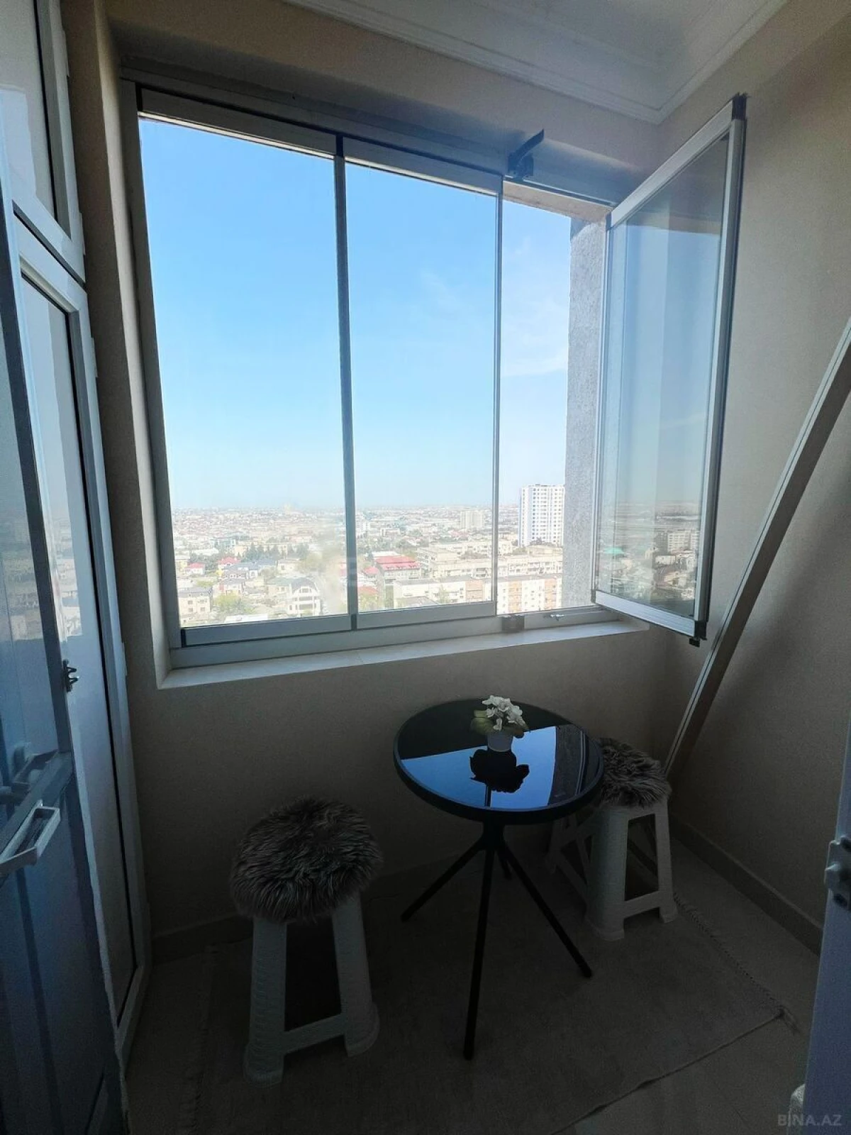 Satılır 3 otaqlı mənzil 88 m²