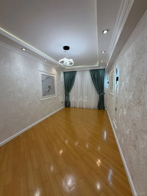 Satılır 3 otaqlı mənzil 150 m²