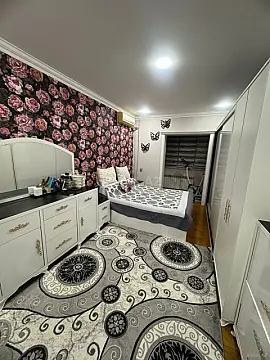 Satılır 4 otaqlı mənzil 110 m²