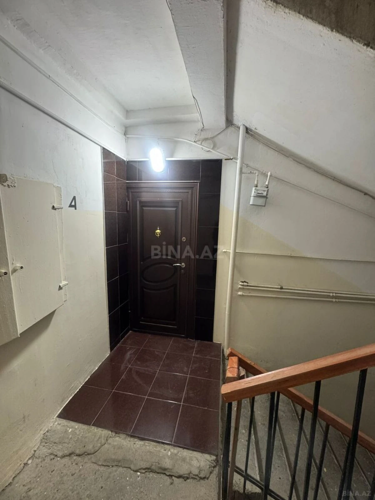 Satılır 4 otaqlı mənzil 110 m²