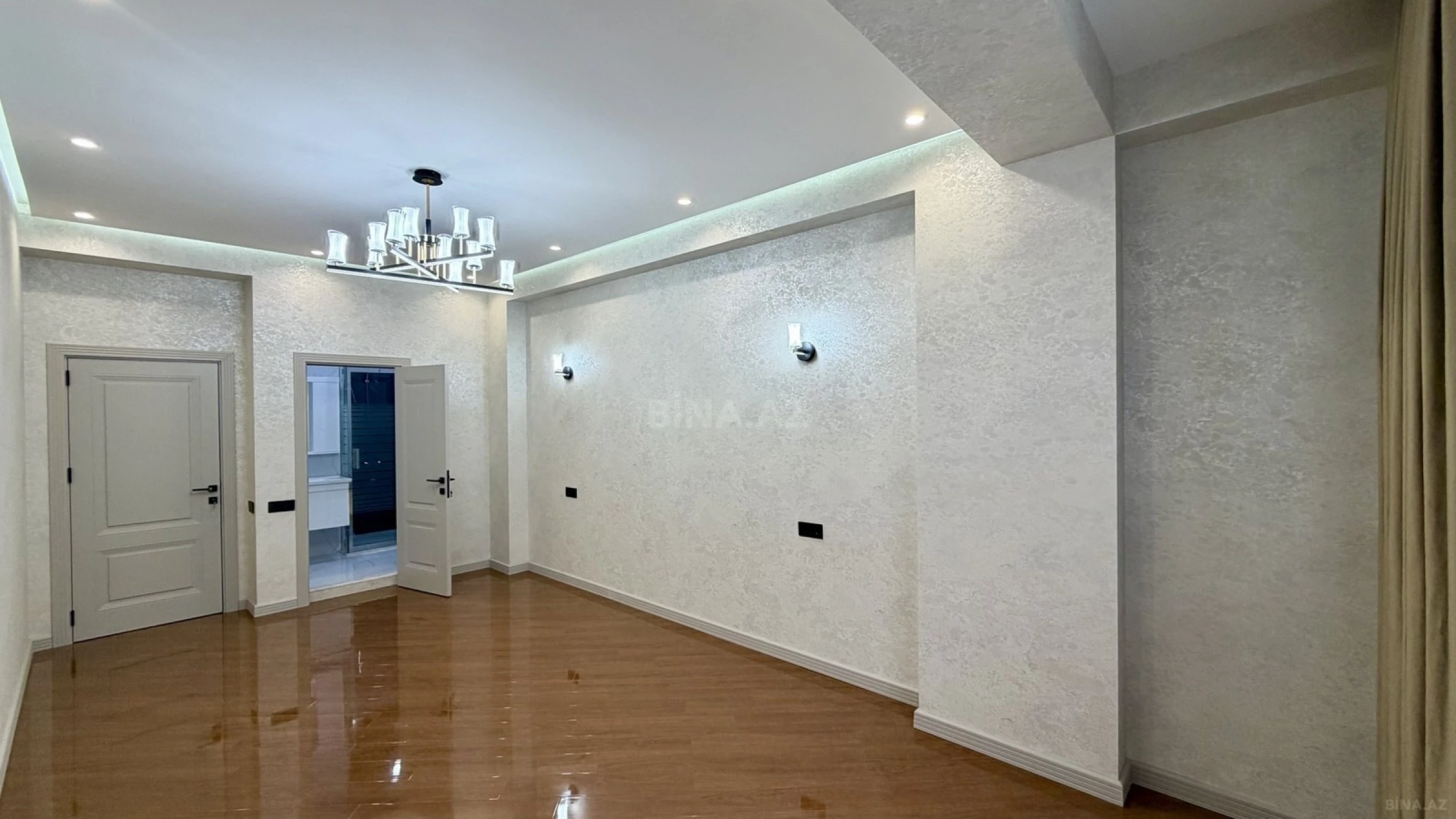 Satılır 3 otaqlı mənzil 144 m²