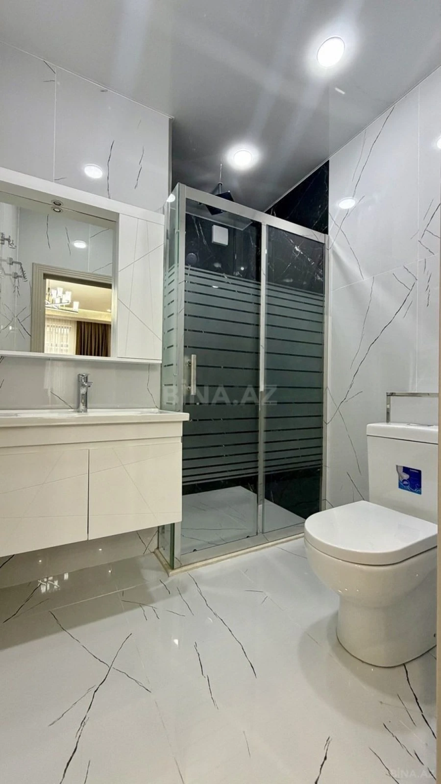 Satılır 3 otaqlı mənzil 144 m²