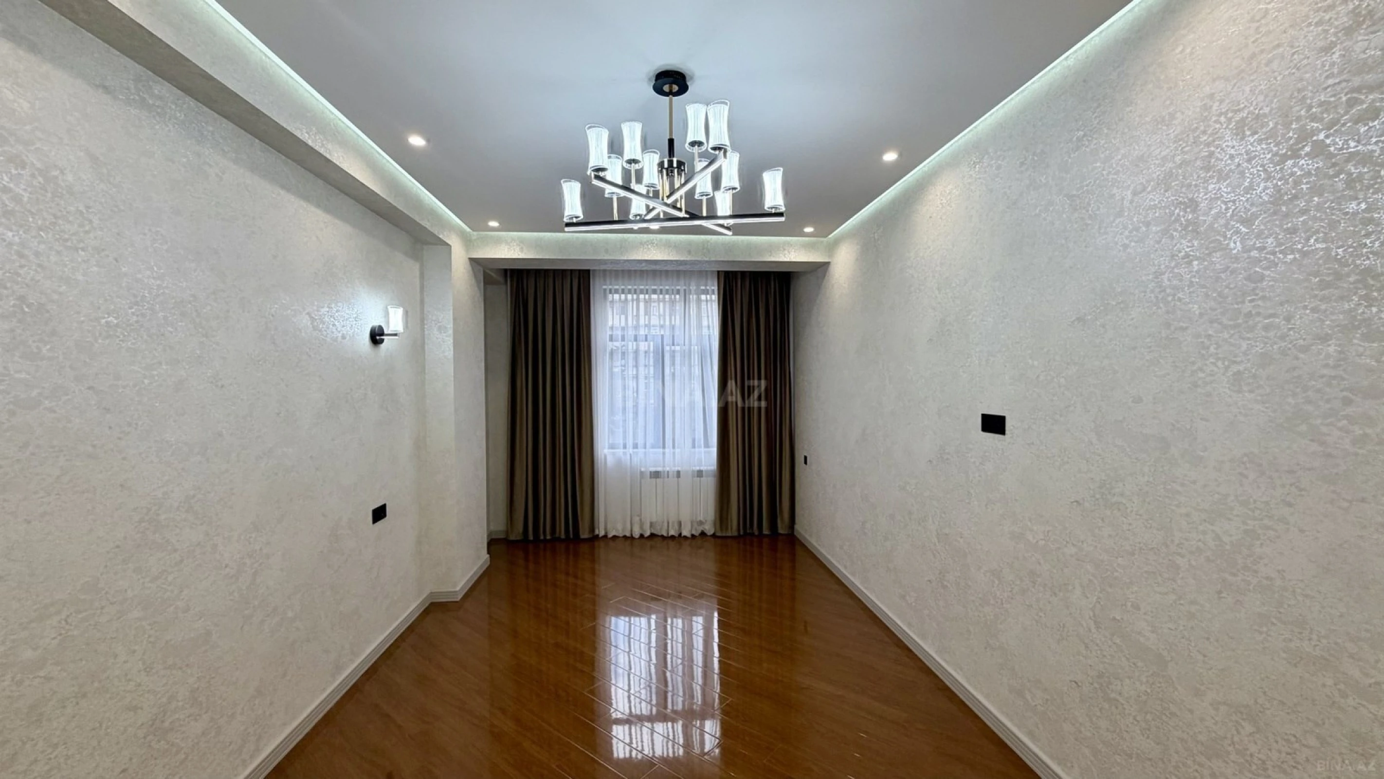 Satılır 3 otaqlı mənzil 144 m²