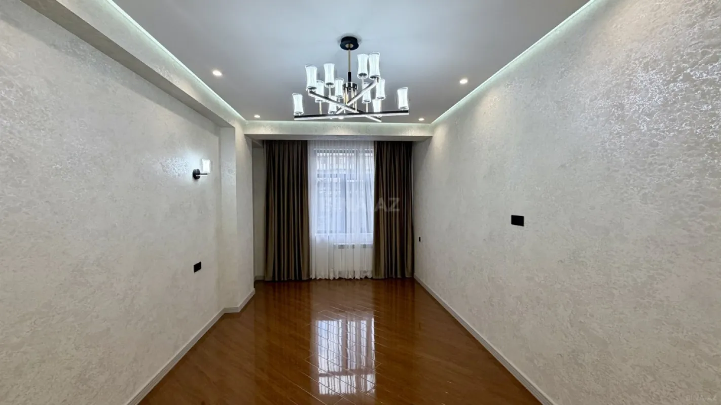 Satılır 3 otaqlı mənzil 144 m²