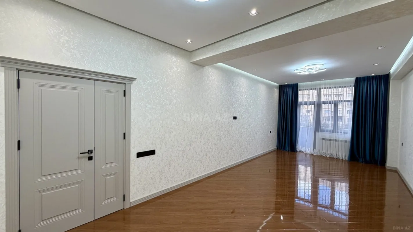 Satılır 3 otaqlı mənzil 144 m²