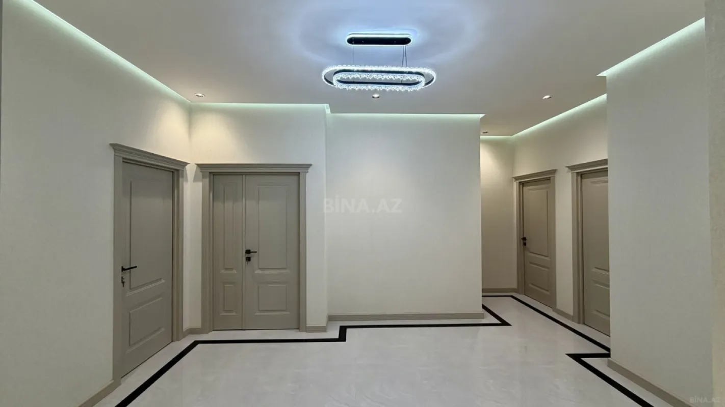 Satılır 3 otaqlı mənzil 144 m²