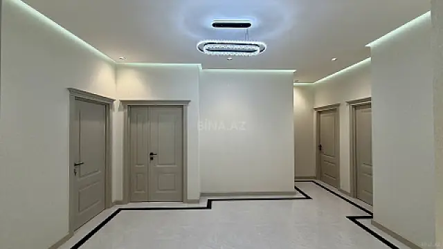 Satılır 3 otaqlı mənzil 144 m²