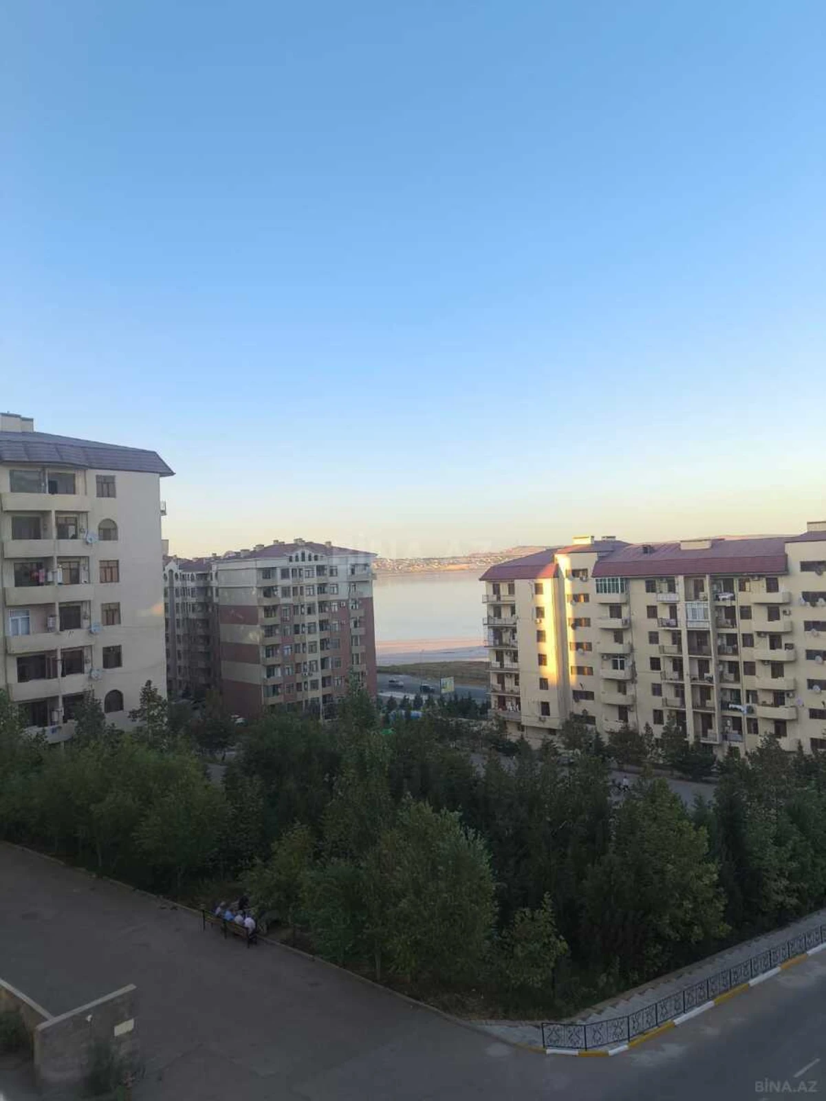 Satılır 3 otaqlı mənzil 90 m²