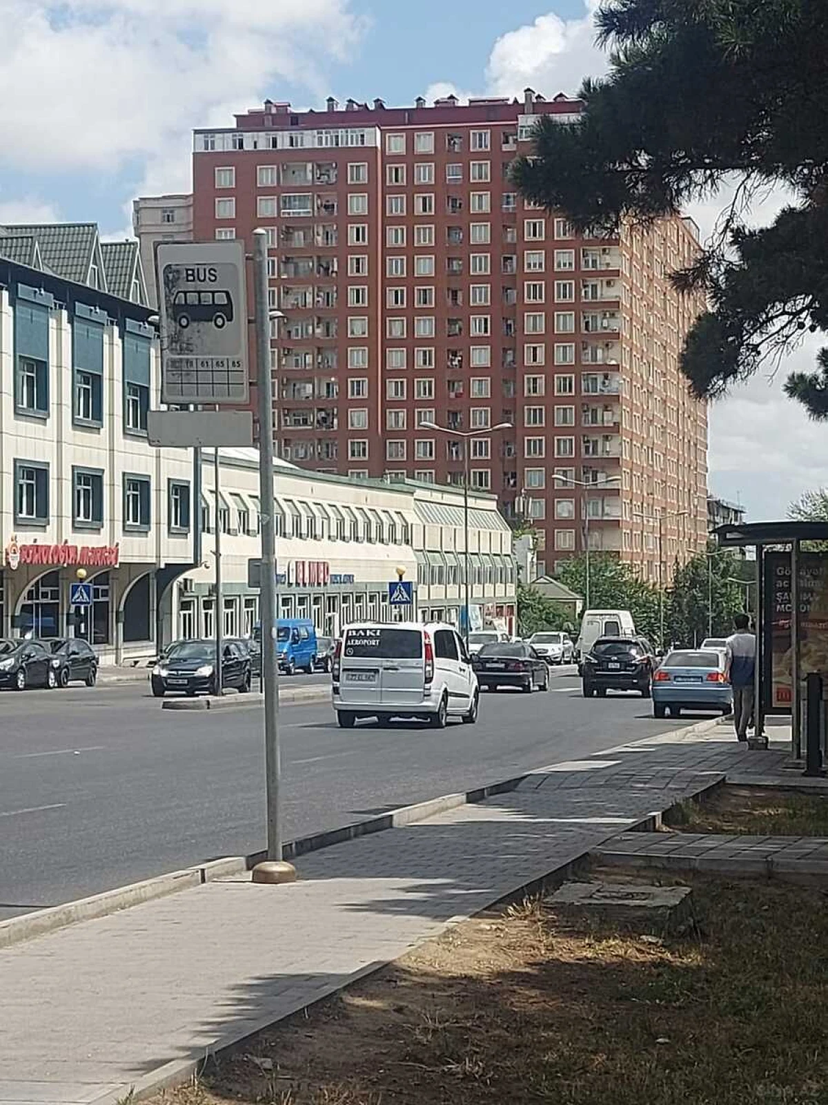 Kirayə verilir 3 otaqlı mənzil 63 m²