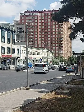 Kirayə verilir 3 otaqlı mənzil 63 m² — Bakı, Memar Əcəmi yanı 3 otaq 63.00 m²