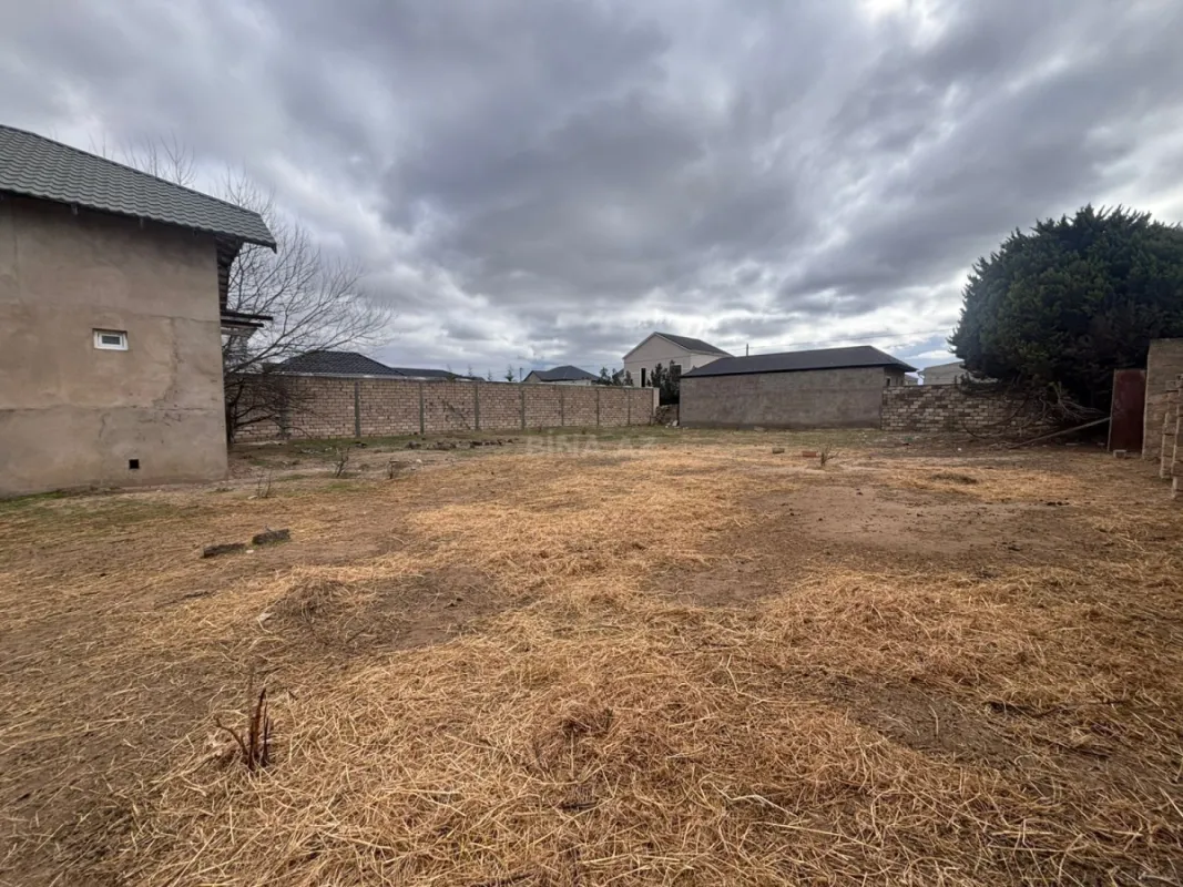 Satılır torpaq sahəsi 12 m²