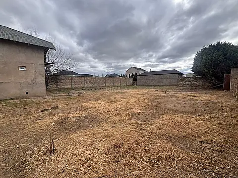 Satılır torpaq sahəsi 12 m²