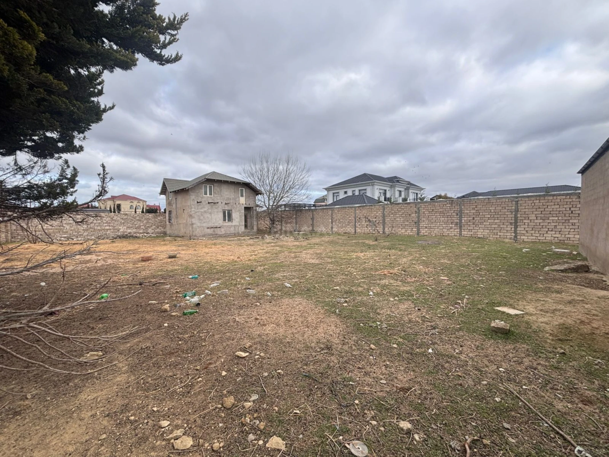 Satılır torpaq sahəsi 12 m²