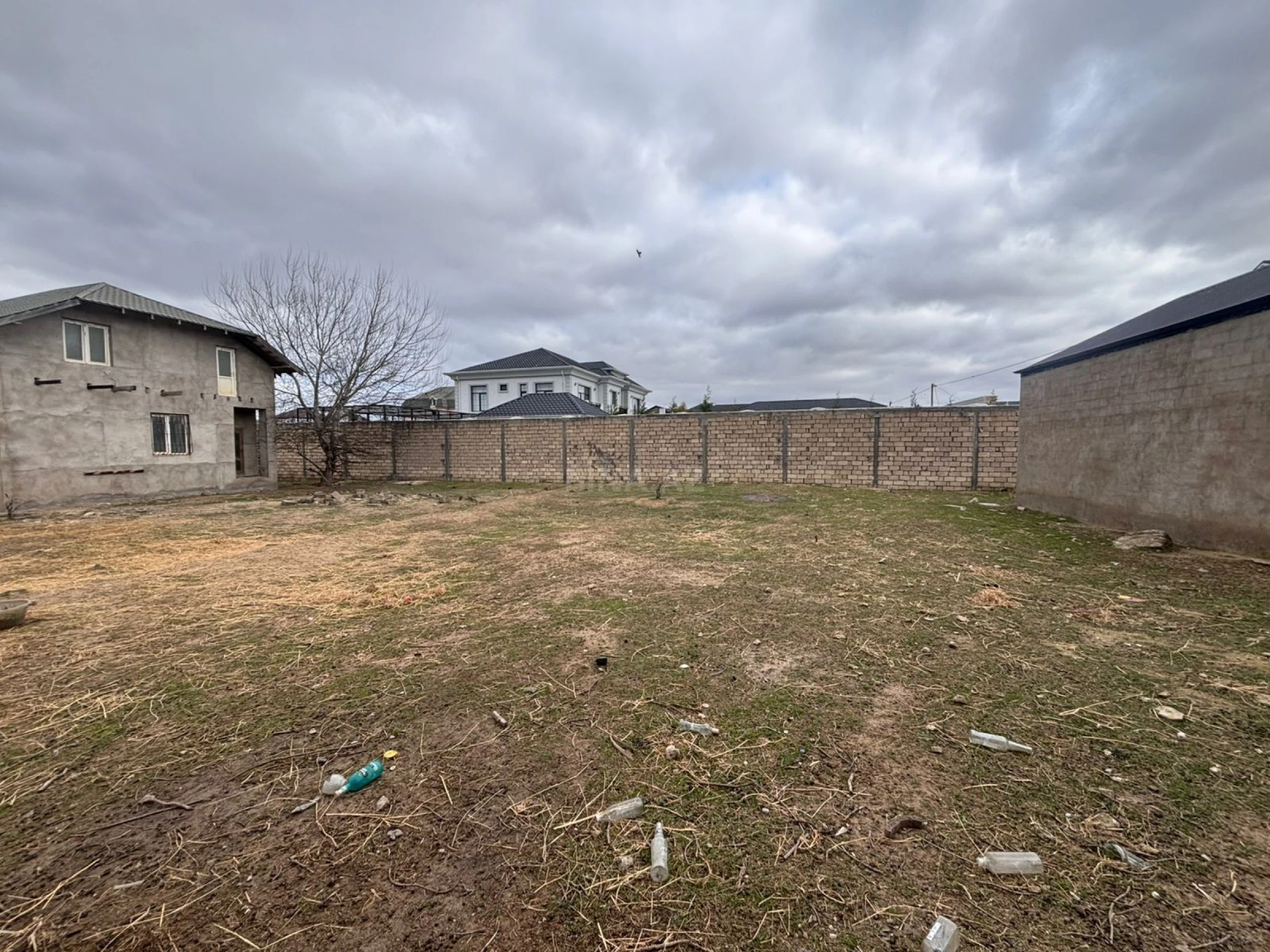 Satılır torpaq sahəsi 12 m²