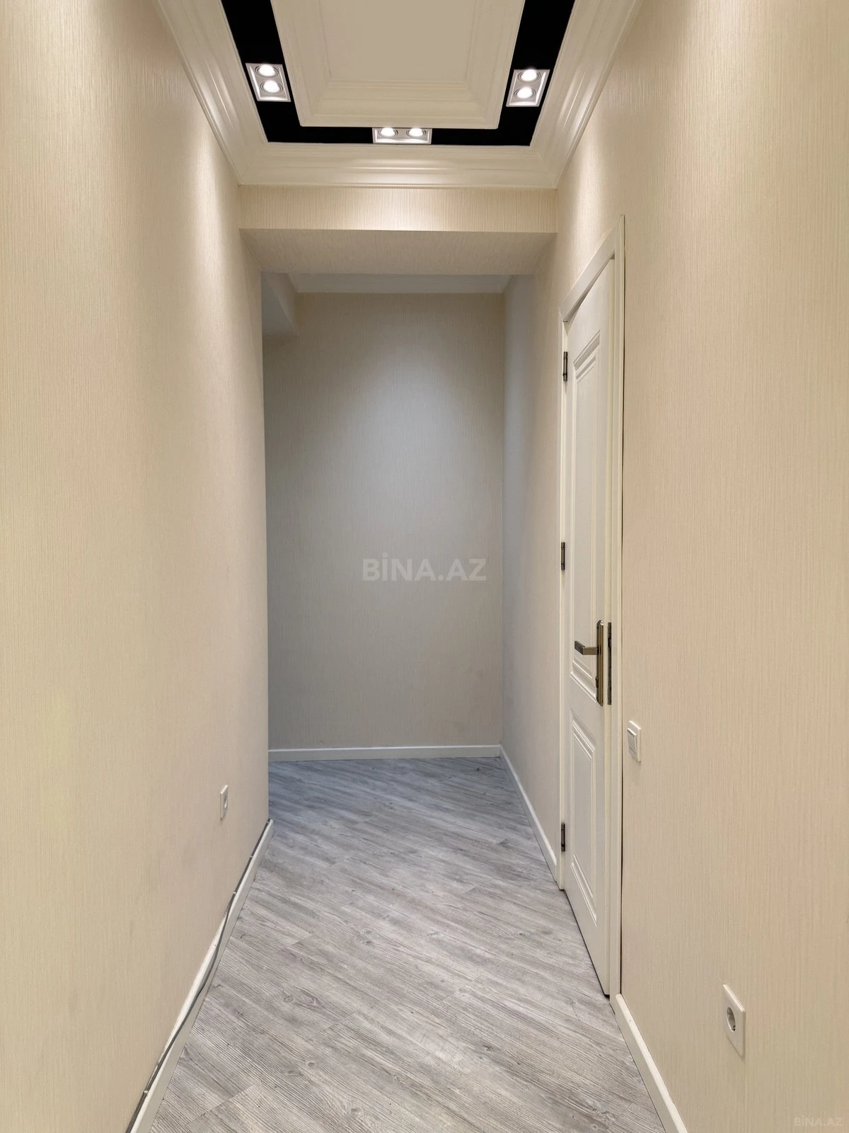 Kirayə verilir 3 otaqlı mənzil 124 m²