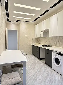 Kirayə verilir 3 otaqlı mənzil 124 m²