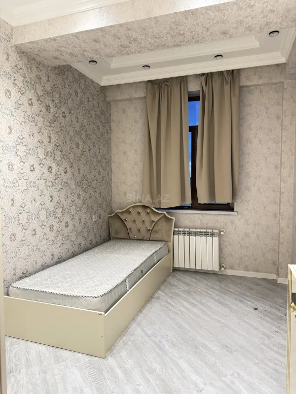 Kirayə verilir 3 otaqlı mənzil 124 m²