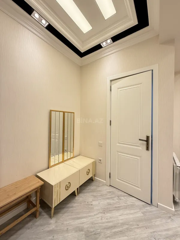 Kirayə verilir 3 otaqlı mənzil 124 m²