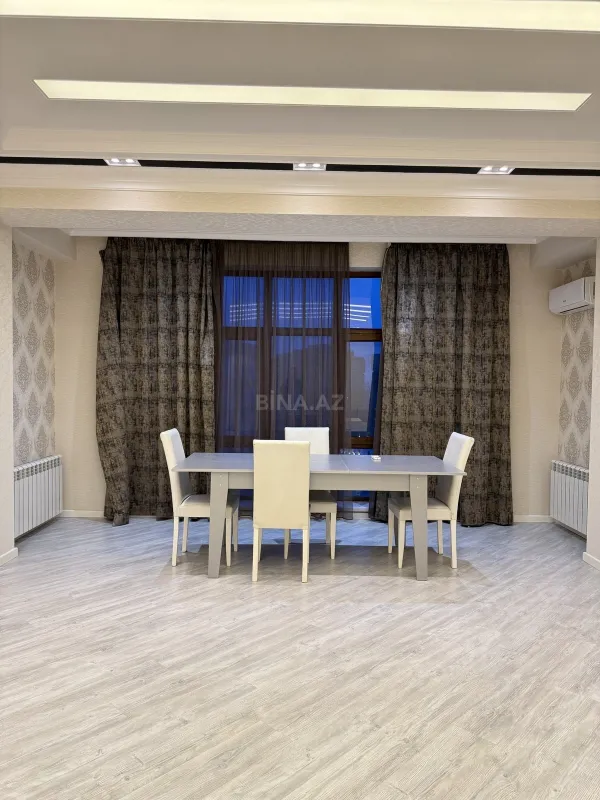 Kirayə verilir 3 otaqlı mənzil 124 m²