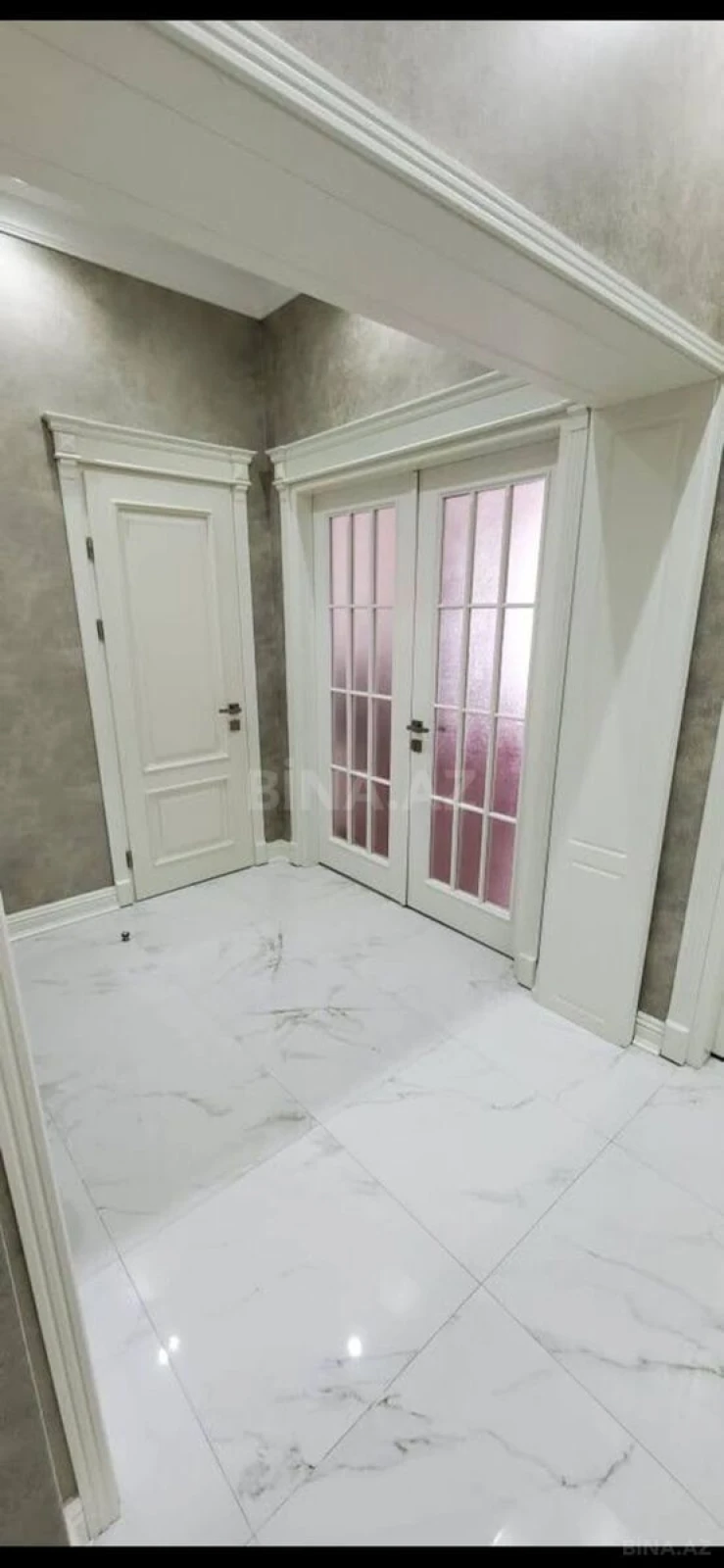 Satılır 3 otaqlı mənzil 110 m²