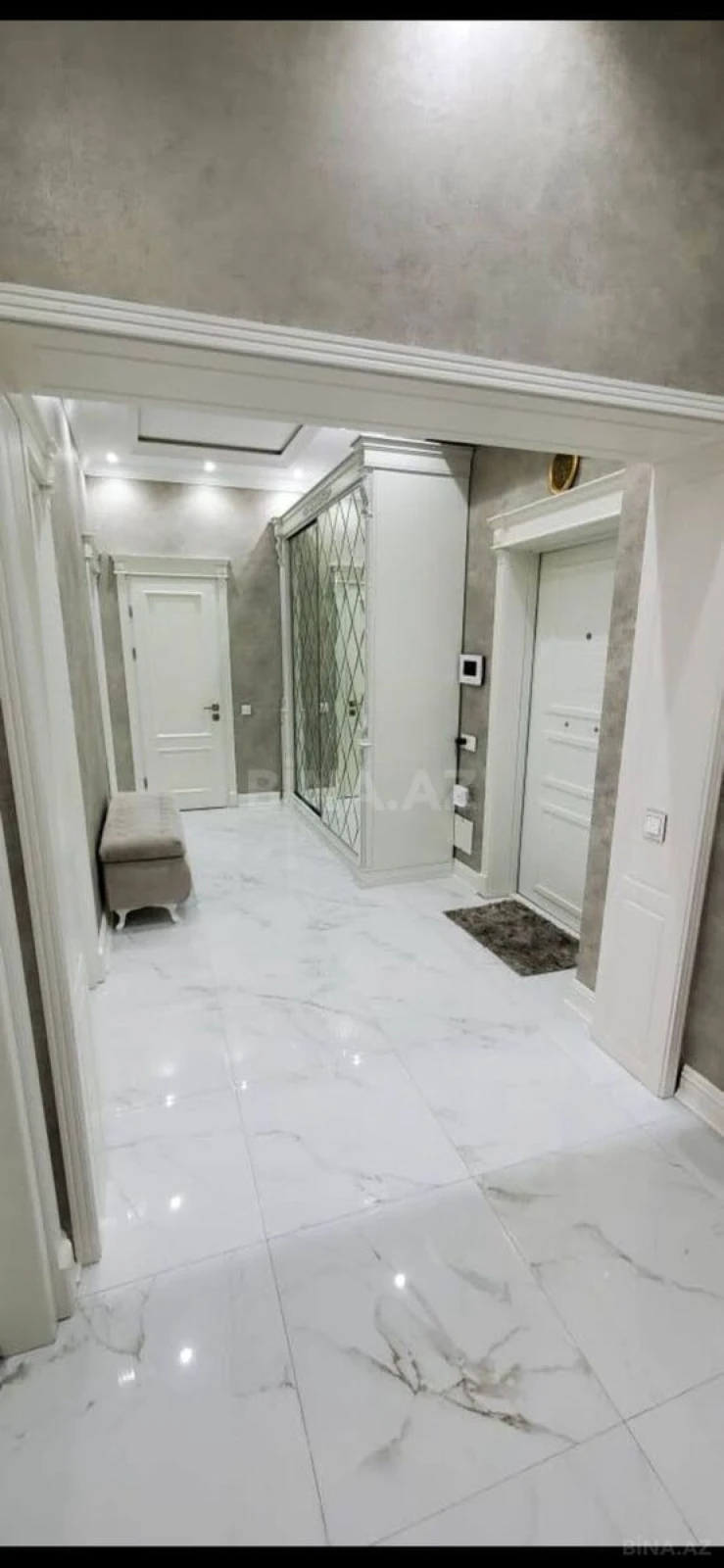 Satılır 3 otaqlı mənzil 110 m²
