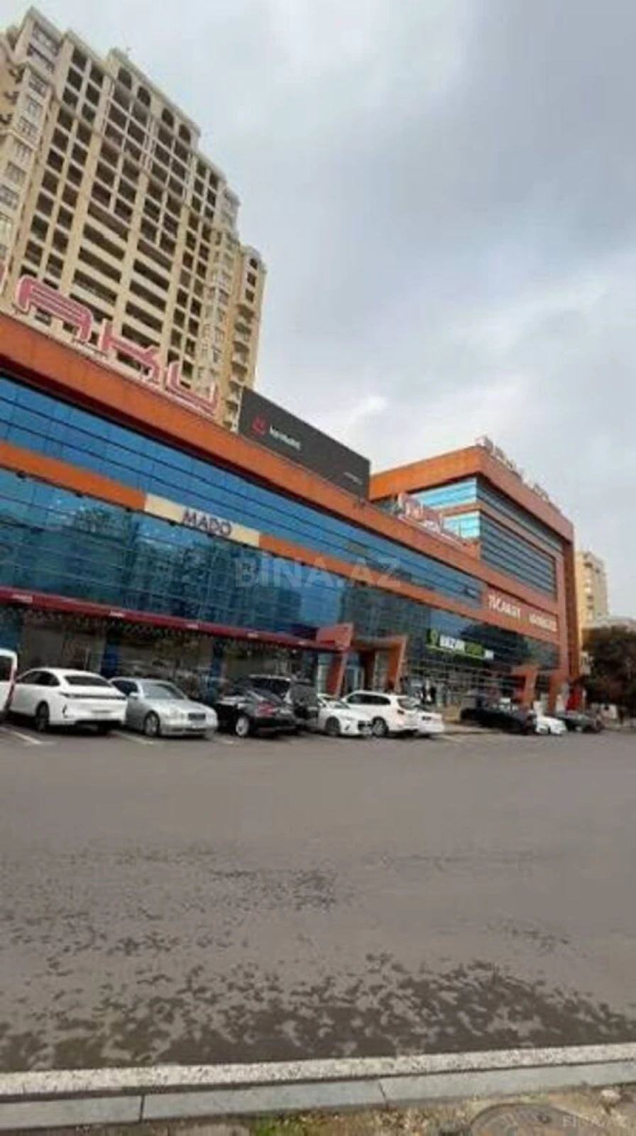 Satılır 3 otaqlı mənzil 110 m²