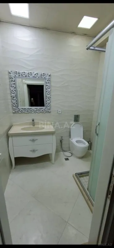 Satılır 3 otaqlı mənzil 110 m²