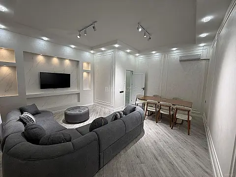 Kirayə verilir 4 otaqlı həyət evi 250 m²