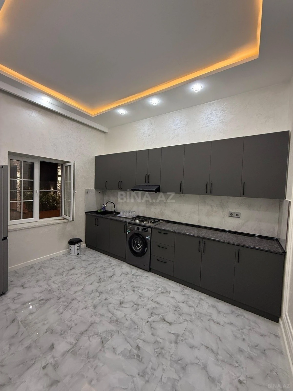 Kirayə verilir 4 otaqlı həyət evi 250 m²