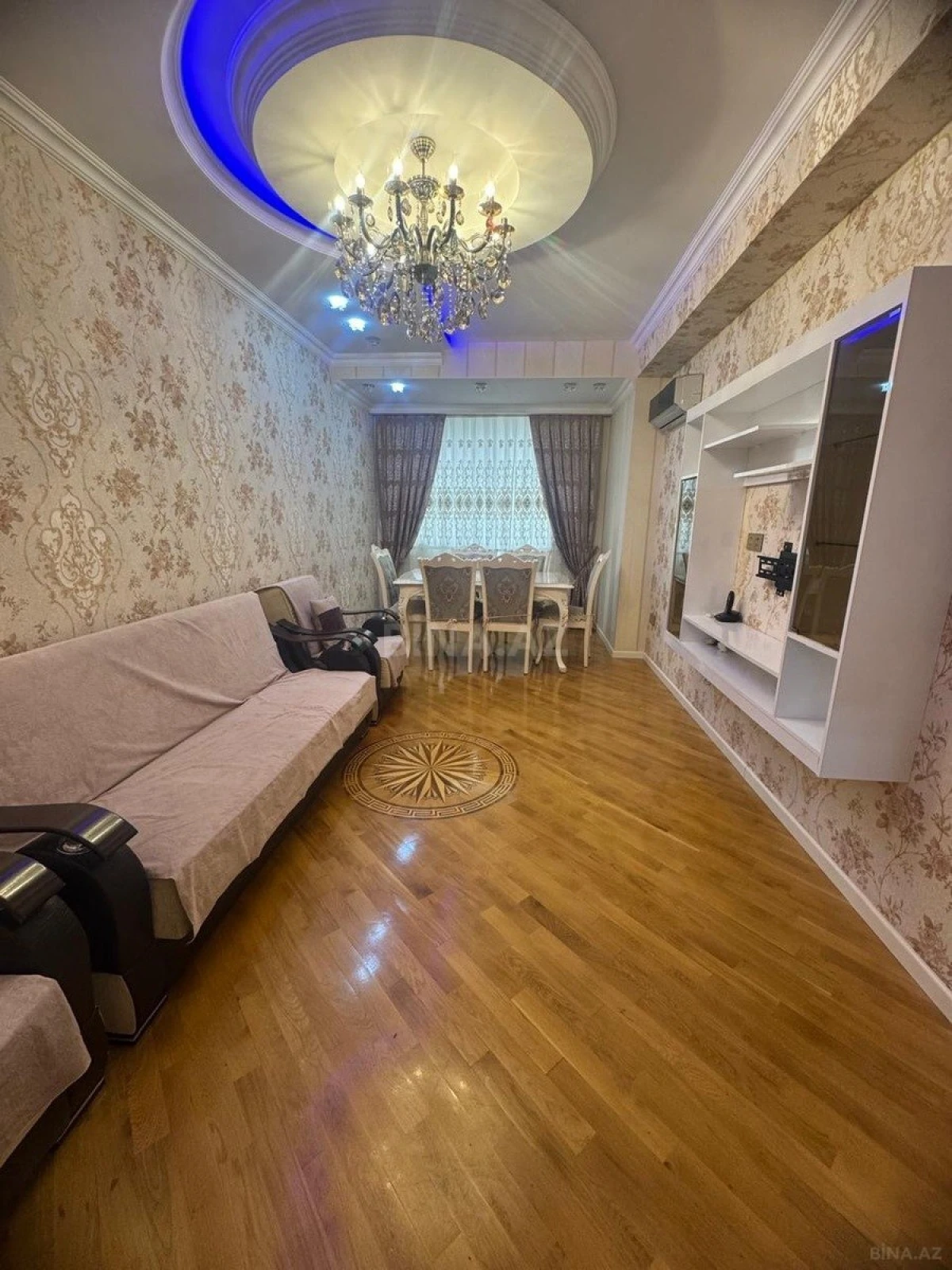 Kirayə verilir 3 otaqlı mənzil 125 m²