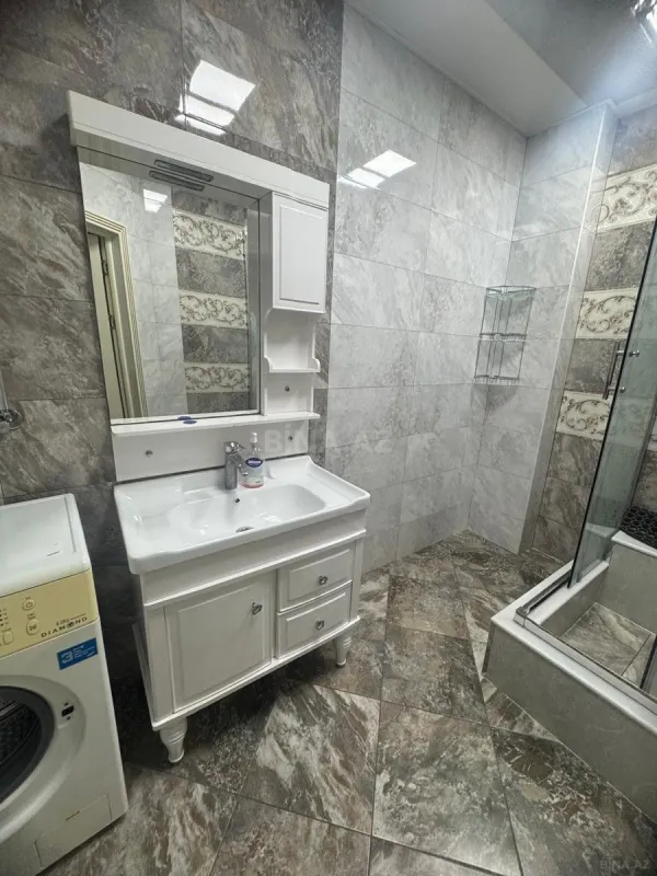 Kirayə verilir 3 otaqlı mənzil 125 m²