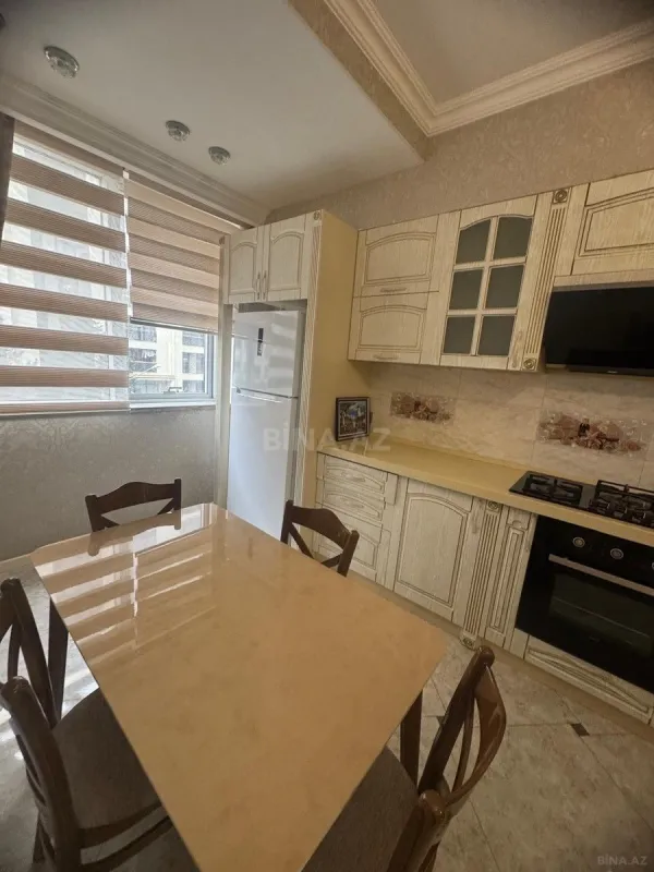 Kirayə verilir 3 otaqlı mənzil 125 m²