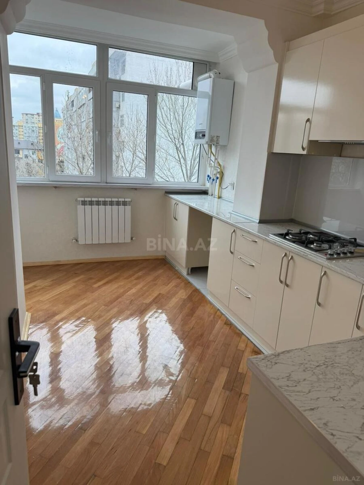 Satılır 3 otaqlı mənzil 80 m²