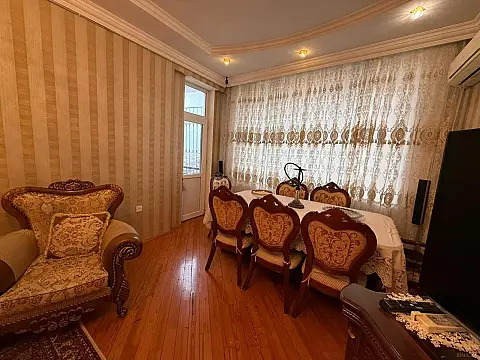 Satılır 3 otaqlı mənzil 105 m²