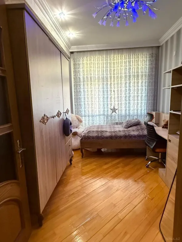 Satılır 3 otaqlı mənzil 105 m²