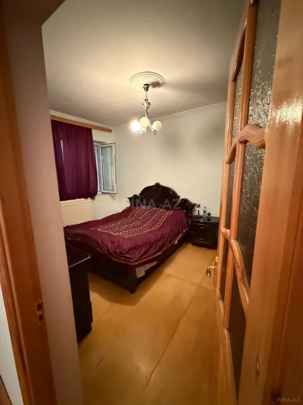 Satılır 5 otaqlı həyət evi 200 m²