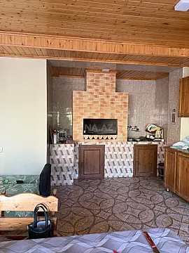 Satılır 5 otaqlı həyət evi 200 m²