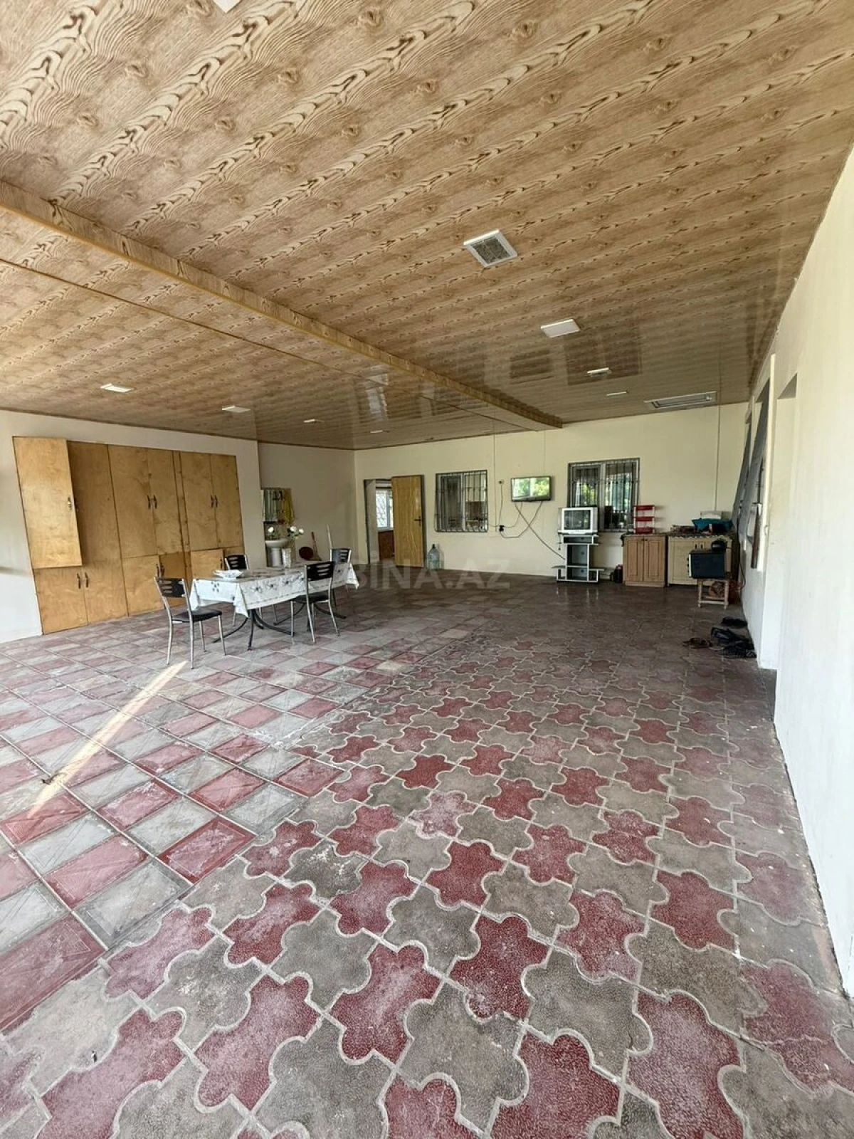 Satılır 5 otaqlı həyət evi 200 m²