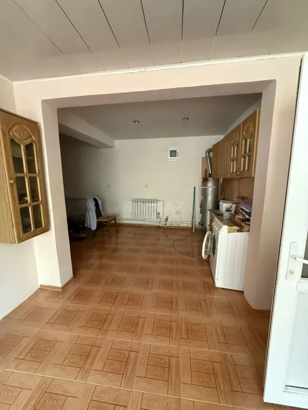 Satılır 5 otaqlı həyət evi 200 m²