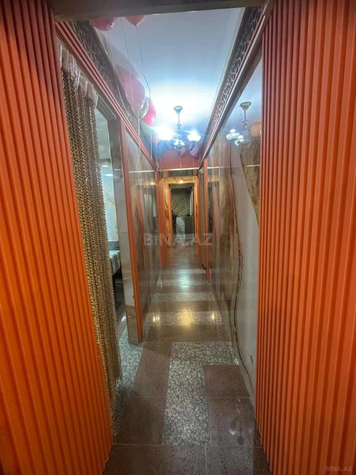 Satılır obyekt 183 m²