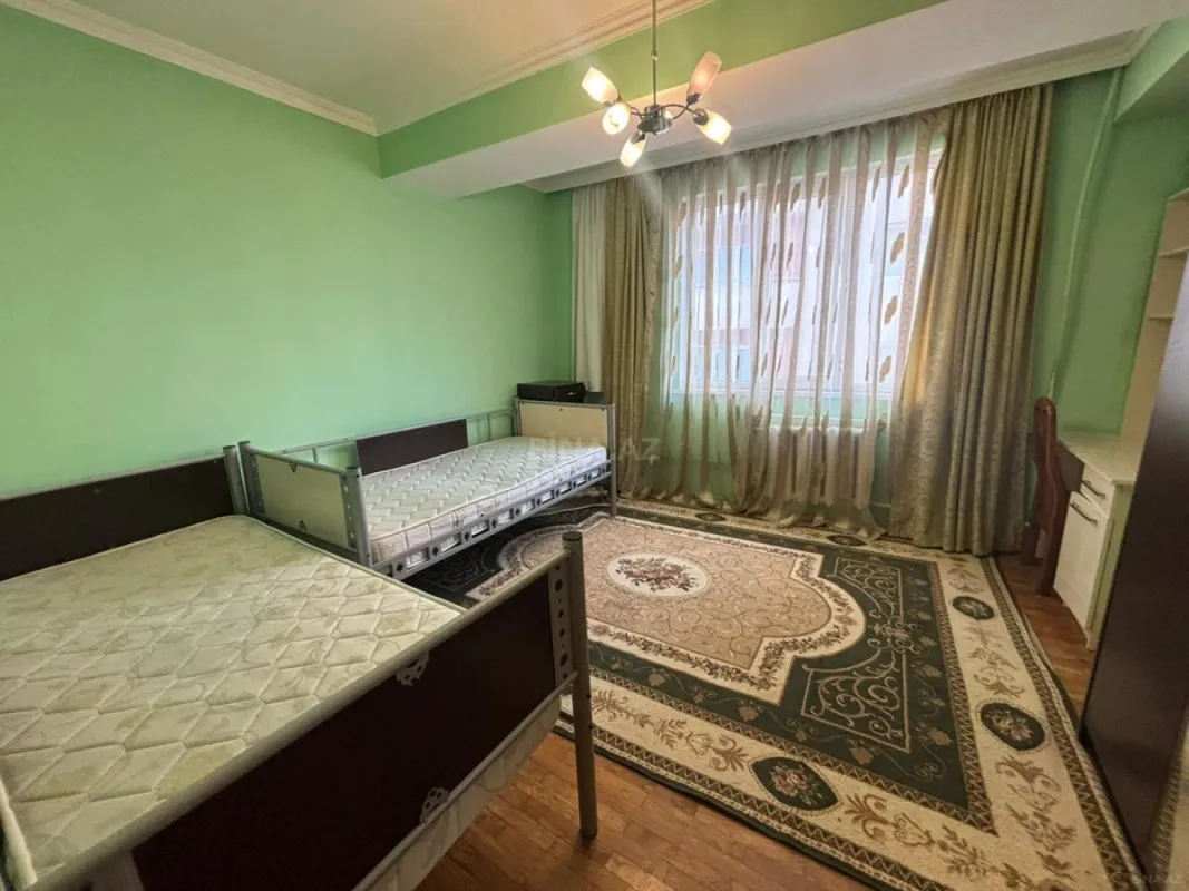 Satılır 3 otaqlı mənzil 81.5 m²