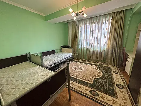 Satılır 3 otaqlı mənzil 81.5 m²