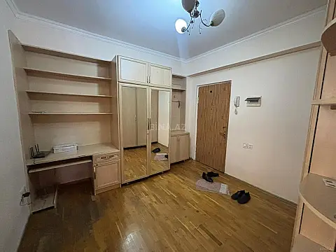 Satılır 3 otaqlı mənzil 81.5 m²