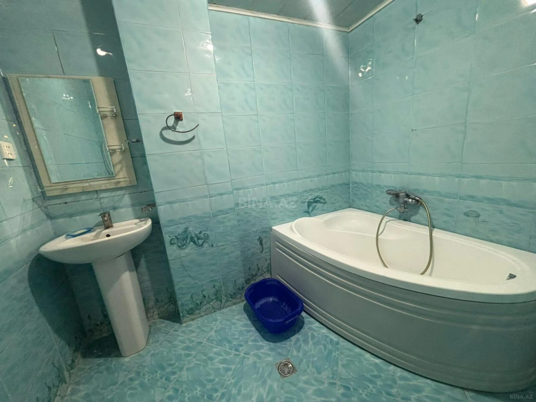 Satılır 3 otaqlı mənzil 81.5 m²