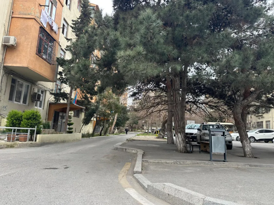 Satılır 2 otaqlı mənzil 33 m²