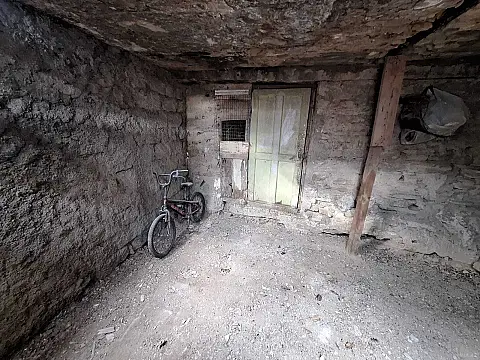 Satılır 2 otaqlı həyət evi 50 m²