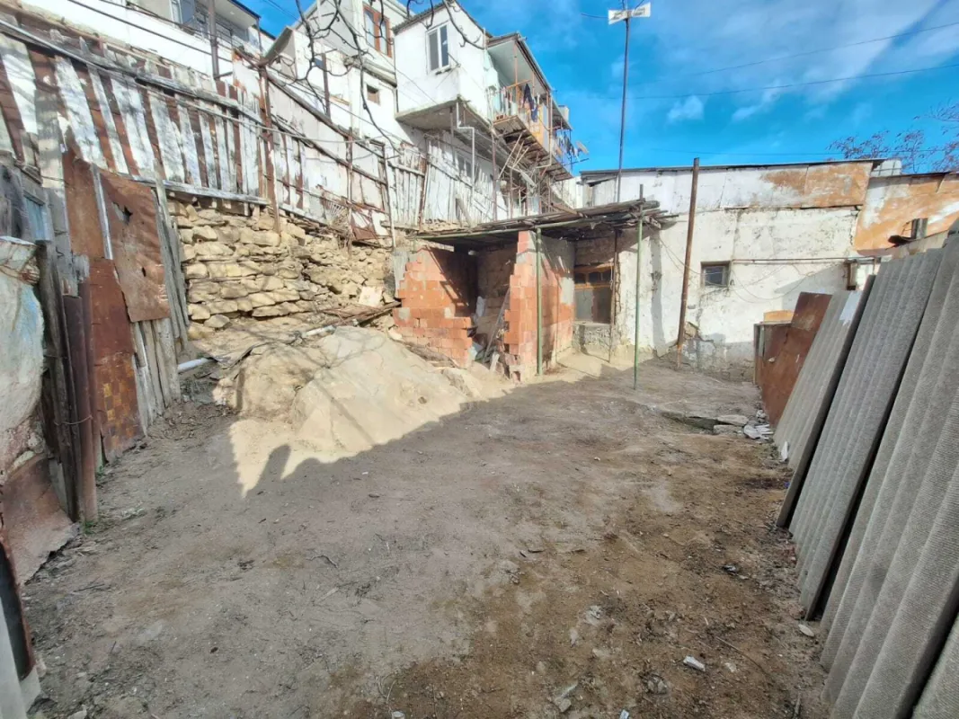 Satılır 2 otaqlı həyət evi 50 m²