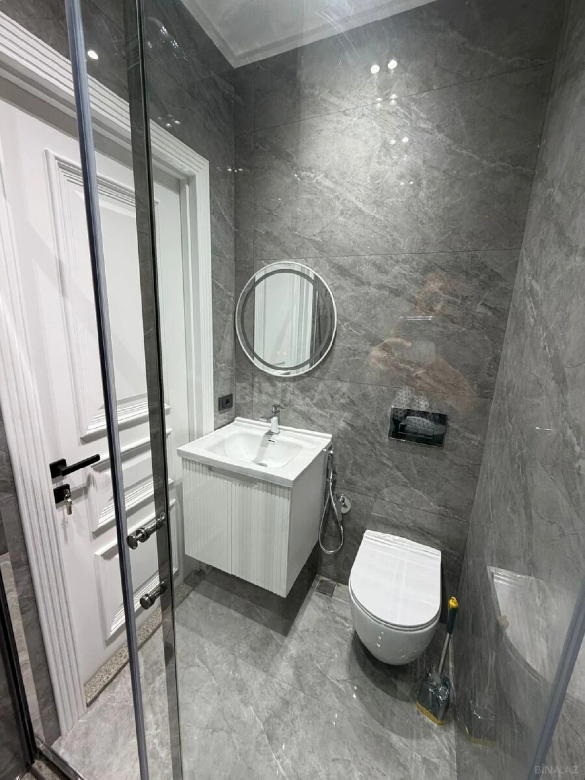 Kirayə verilir 2 otaqlı mənzil 70 m²