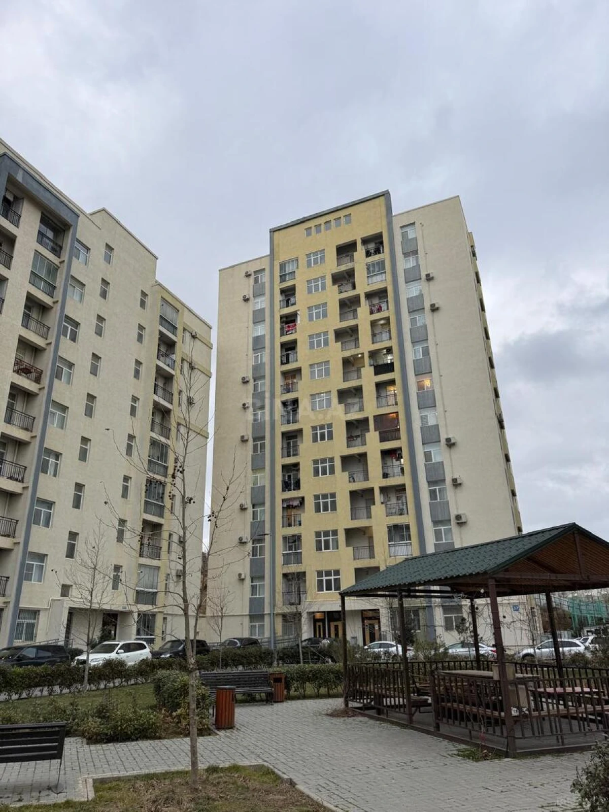 Kirayə verilir 3 otaqlı mənzil 125 m²