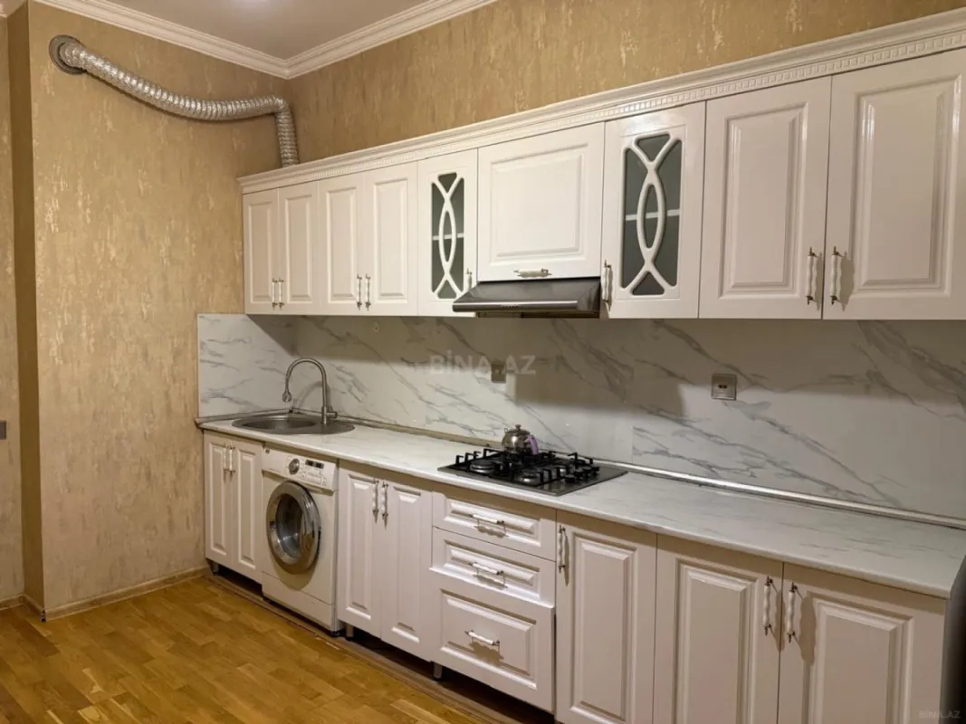 Kirayə verilir 3 otaqlı mənzil 125 m²